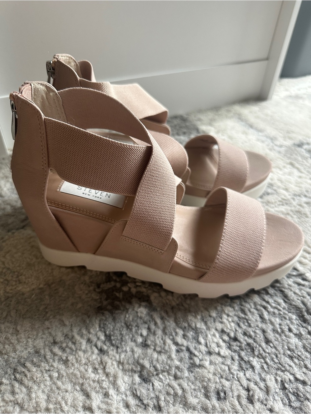 NWOT NEW STEVEN by Steve Madden womens Sheli Sandal, Blush Multi, US 8